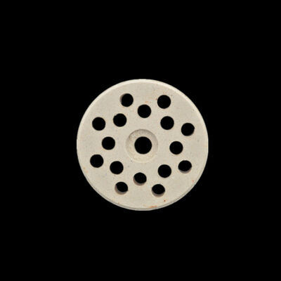 منافذیت معمولا کمتر از 15 درصد سرامیک مولیت دمای بالا مناسب برای کاربردهای صنعتی با سختی 7 تا 8 Mohs