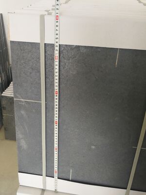 قفسه های کوره کربید سیلیکون سیاه که برای عملیات سوخاری کوره طراحی شده اند و ثبات حرارتی و مقاومت در برابر فرسایش را ارائه می دهند