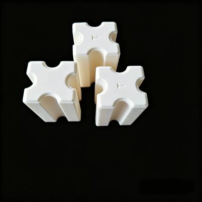 چگالی 3.75-3.9gcm3 آکسید آلومینیوم سرامیک با ماژول Youngs 200-400 GPa قدرت فشرده سازی بالاتر از 3000 MPa برای کاربردهای صنعتی سنگین