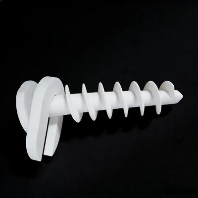 چگالی 3.75 تا 3.9 گرم بر سانتی‌متر مکعب، سرامیک آلومینا با ضریب پواسون 0.25، مناسب برای ابزارهای برش و زیرلایه‌های الکترونیکی